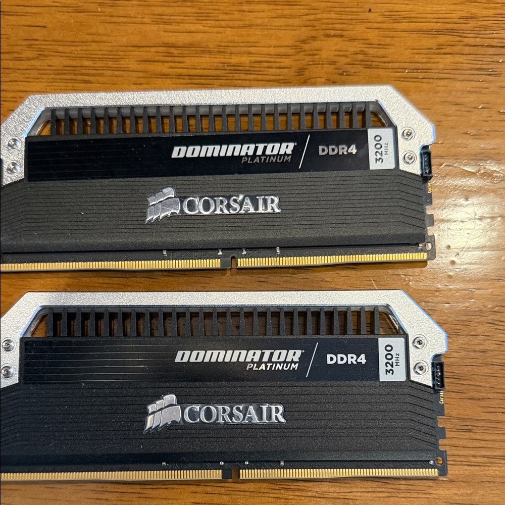 Corsair Dominator Platinum DDR4 3200MHz RAM 2x8GB (16GB Total)